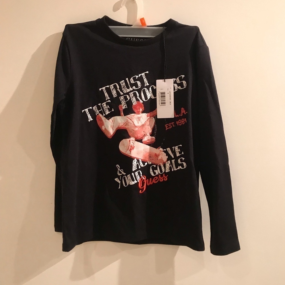 Guess blouse nwt​​​​​​​​​